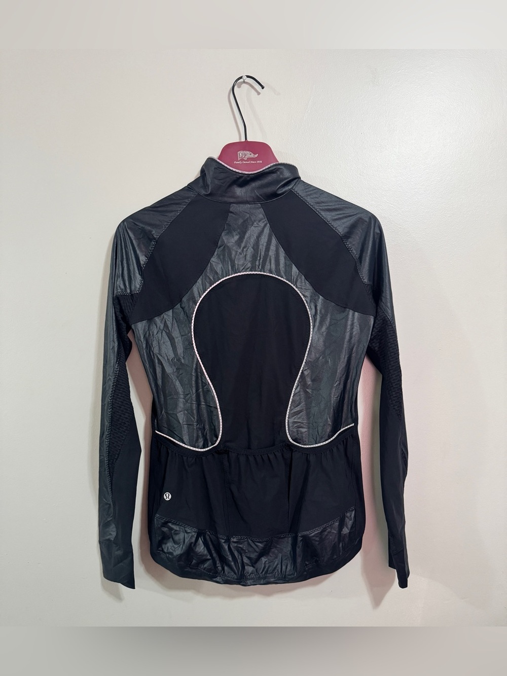 Black Lululemon Paceline Jacket Woman’s Size 8